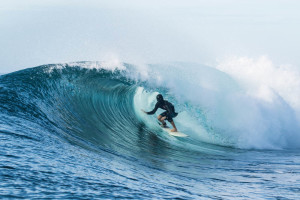 Surfing Fiji J's Barrel